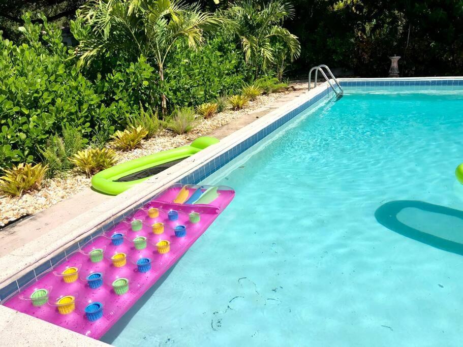 הוילה Miami Shores House With Pool, 10 Mins Drive To The Beach! מראה חיצוני תמונה